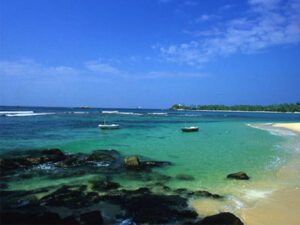 trincomale-beach-haya-lanka-srilanka