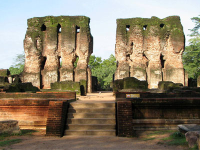 polonnaruwa-sri-lanka-haya-lanka